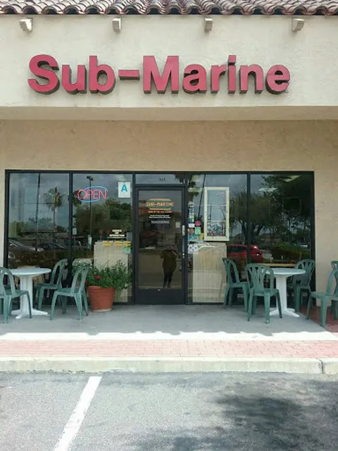 Sub-marine