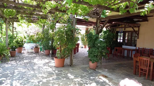 Ο ΕΛΥΤΗΣ - ΞΕΝΟΔΟΧΕΙΟ - ΠΟΤΙΣΤΙΚΑ ΑΡΓΑΛΑΣΤΗ ΠΗΛΙΟ