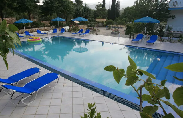 Blue White Apartments