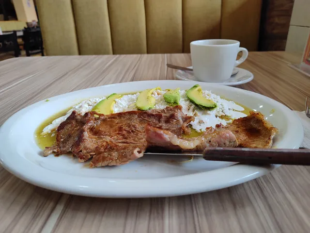 Los Huaraches de Rossy