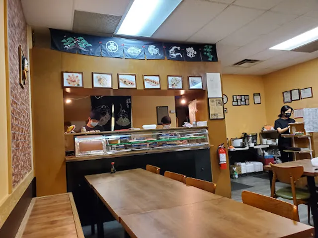 Momo Japanese & Korean Restaurant