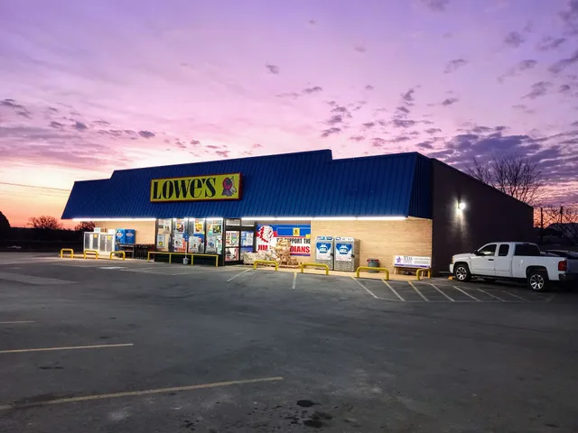 Lowe's Market