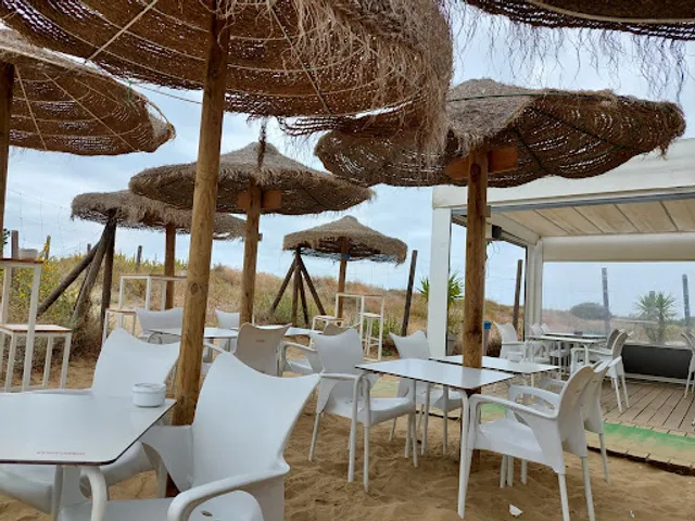 La Sonrisa Beach Club