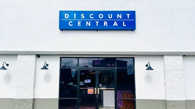 Discount Central Liquidation
