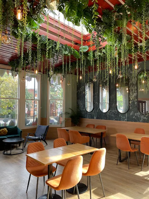 Lampton Parkside Cafe