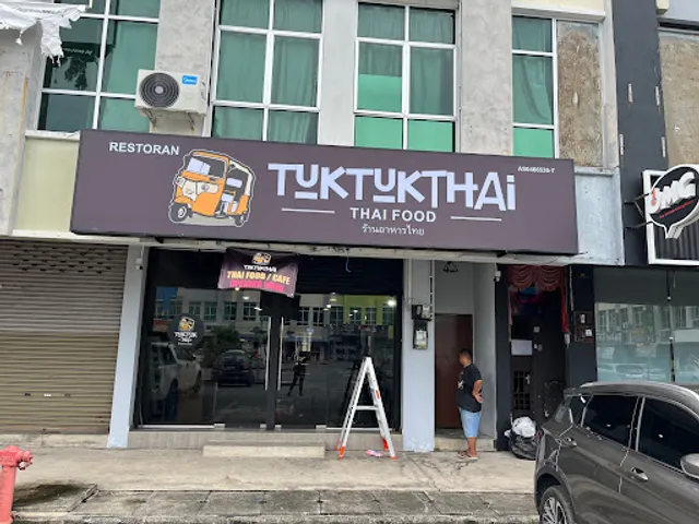 TUK TUK THAI