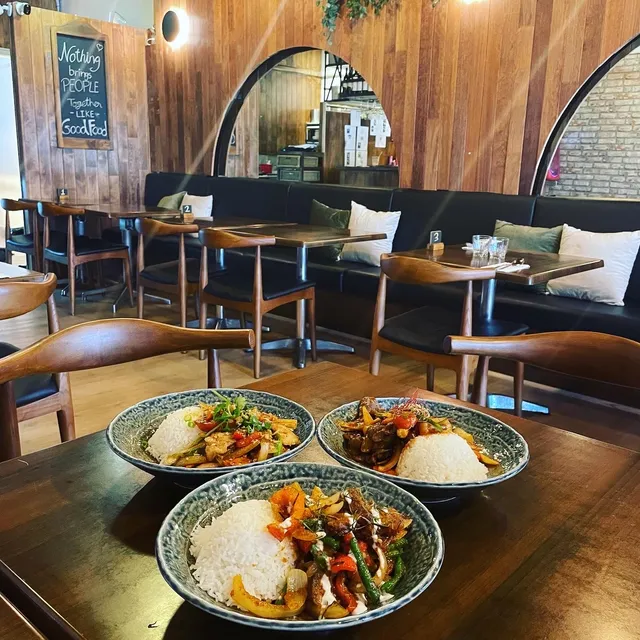 SEASIDE Kitchen & Bar Burleigh heads