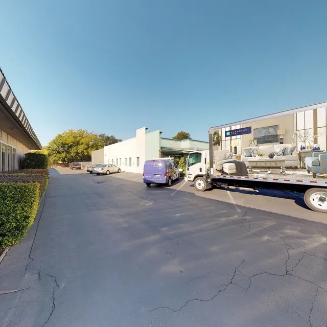 Finds Design & Decor