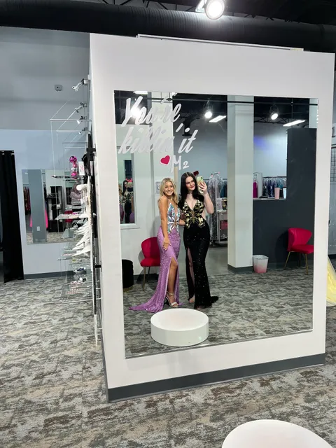 M2 - The Place for Prom