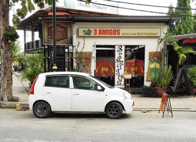 3 Amigos Mexican Restaurant
