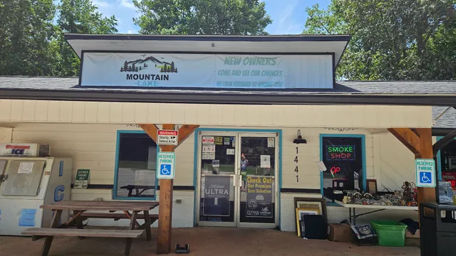 The Market at MountainLake