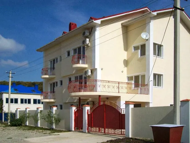 Gostevoy Dom Villa Izumrud