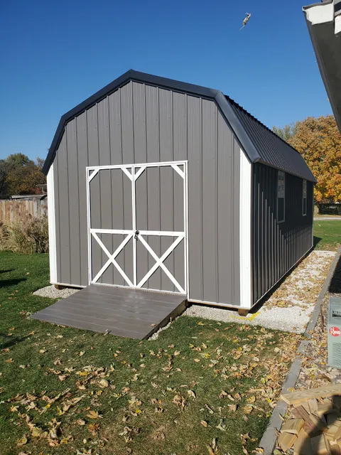Hilltop Mini Buildings and Lawn Decor