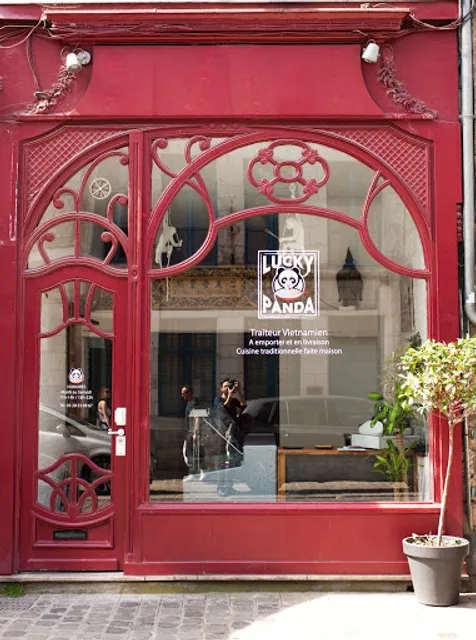Lucky Panda Càphê - Cangtîn Vietnamienne