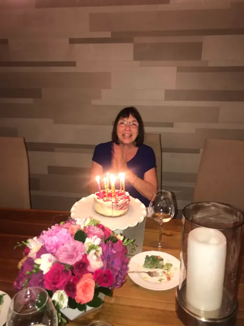 Cheesecake Royale Wholesale