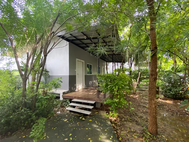 บ้านพระจันทร์ รีสอร์ท