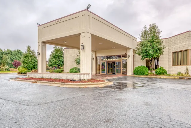 OYO Hotel Burlington South