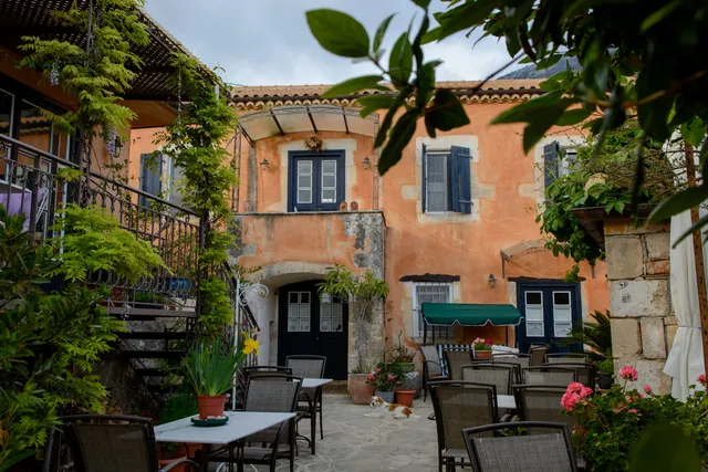 Museum Hotel George Molfetas