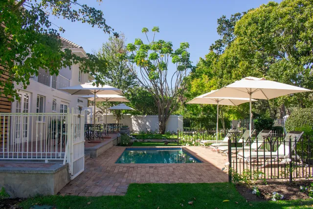 Rozenburg Guest House