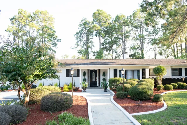 Matthew H. Lovett & Son's Funeral Home, LLC