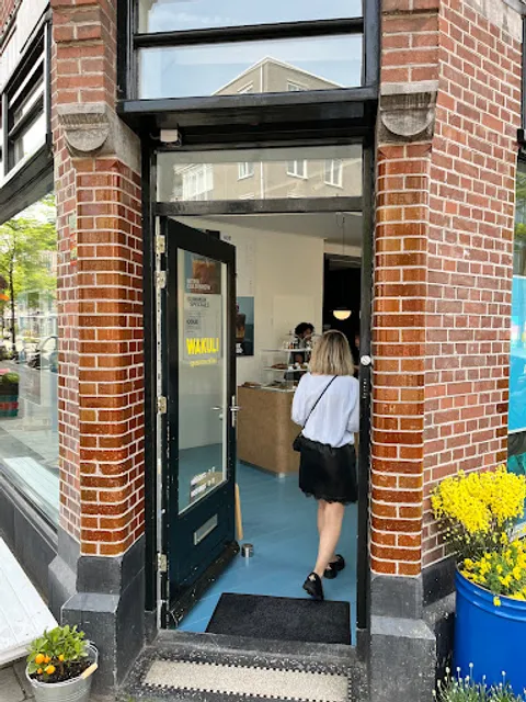 Wakuli specialty coffee bar