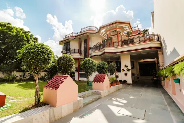 OYO 47753 Mishra Dham