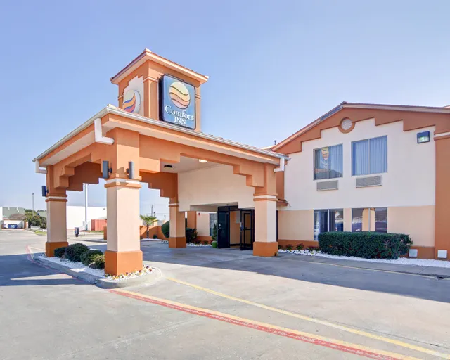 Quality Inn Forest Hill - Fort Worth South