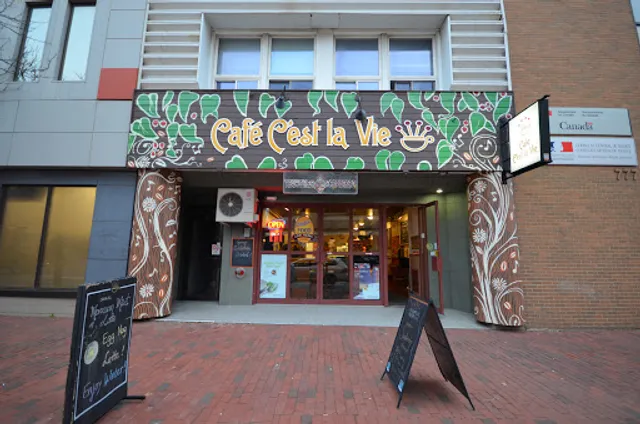 Café-bistro C'est la Vie