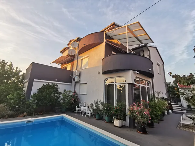 Villa Suai , Pedersen