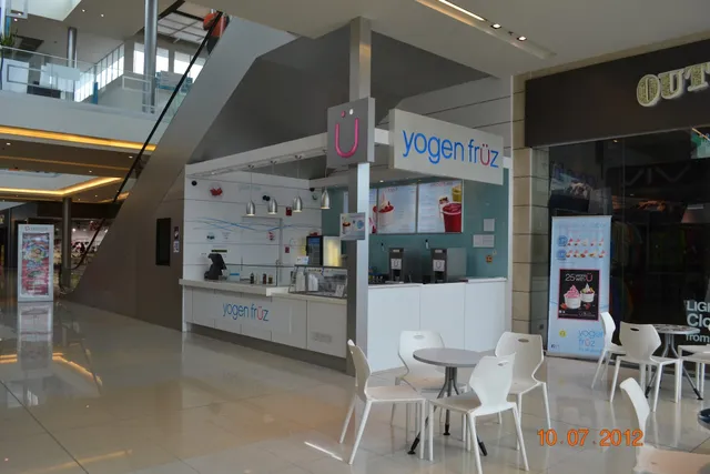 Yogen Früz | Metromall