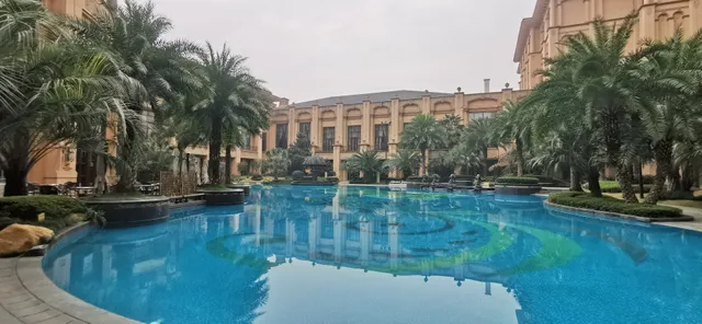 Howard Johnson Agile Plaza