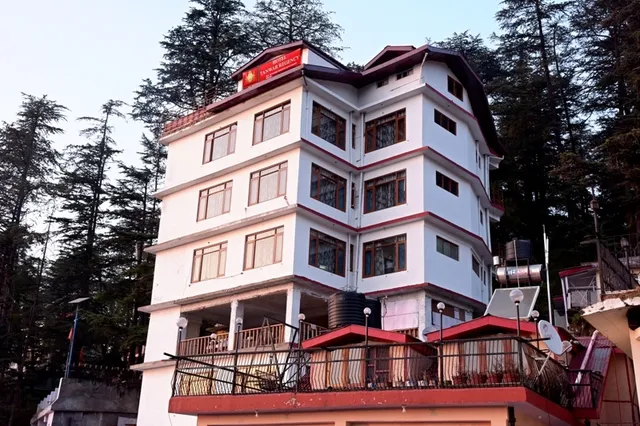 OYO 14212 Tanwar Regency