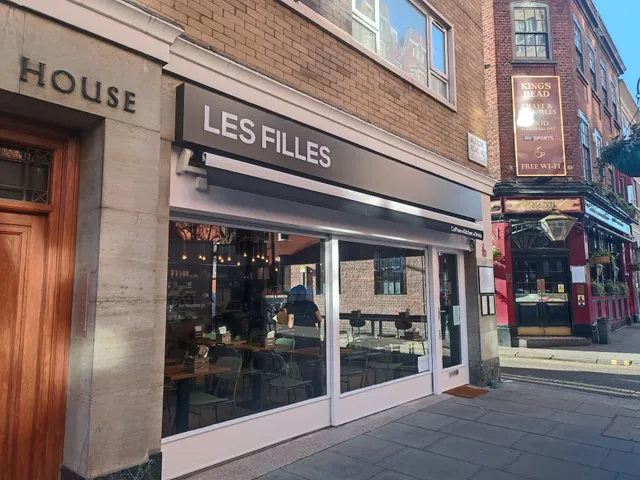 Les Filles Cafe Bayswater