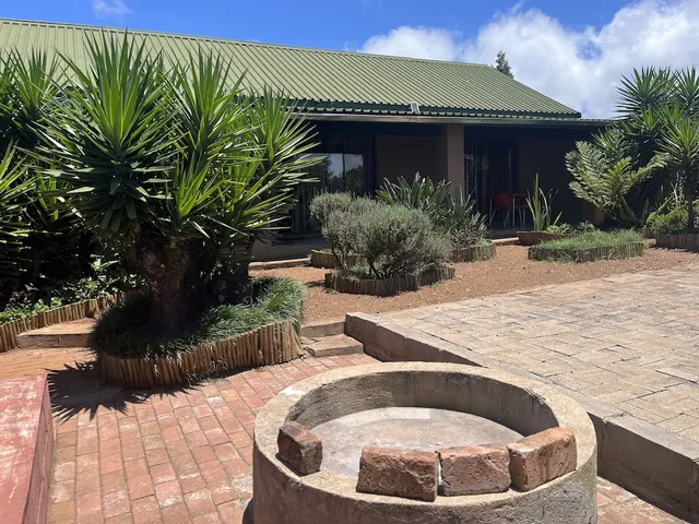 Elephants Nest Guest Lodge