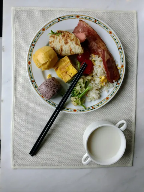 Plaza Hotel Datang Bar