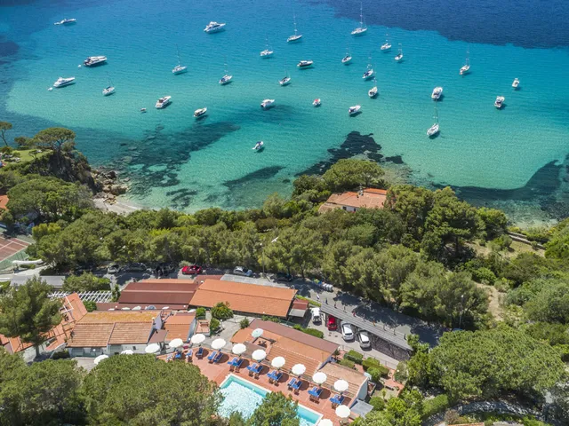 Hotel Paradiso - Island of Elba with sea view swimming pool
