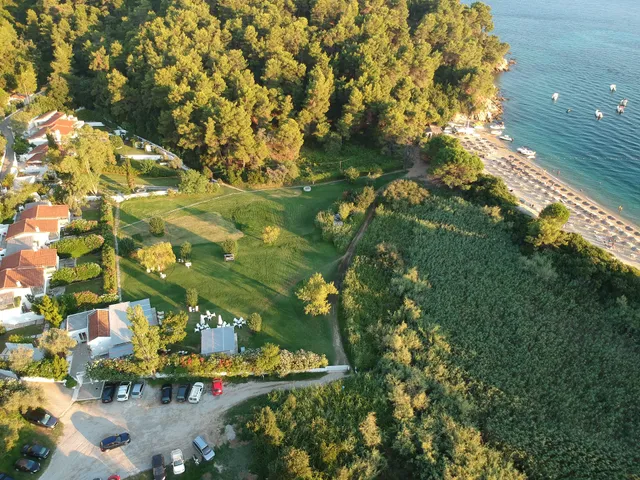 Skiathos Holidays Suites & Villas