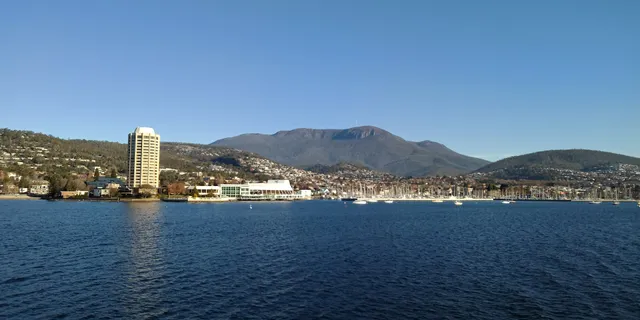 Peppermint Bay & Peppermint Bay Cruise