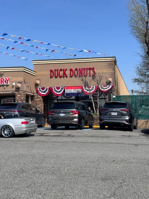 Duck Donuts