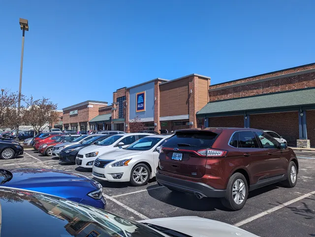 Shoppes At Plainview