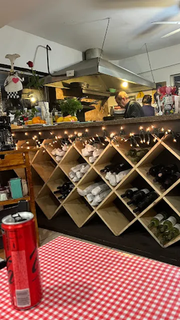 El Italiano Pastas & Pizzas