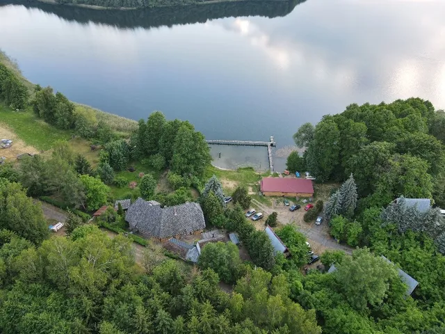 Cottages at the lake