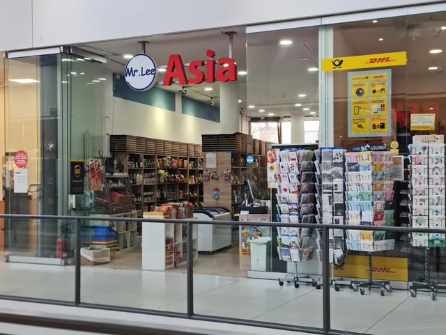 Mr. Lee Asia
