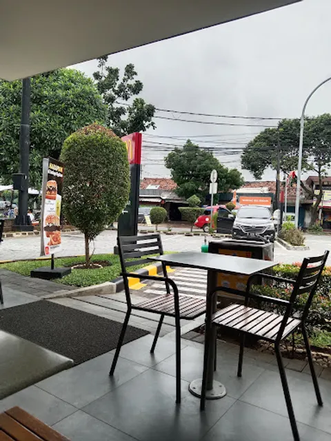 McDonald's Lenteng Agung