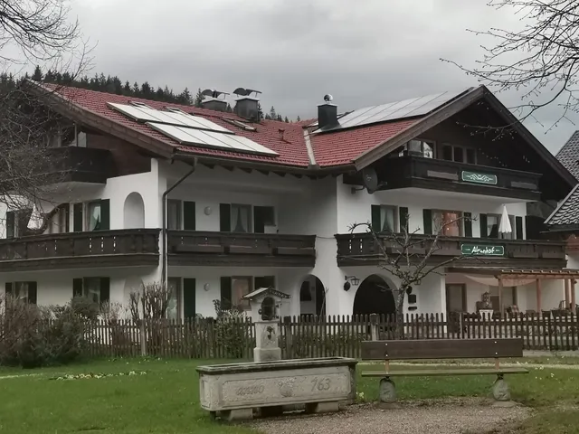 Ferienwohnungen Alpenhof