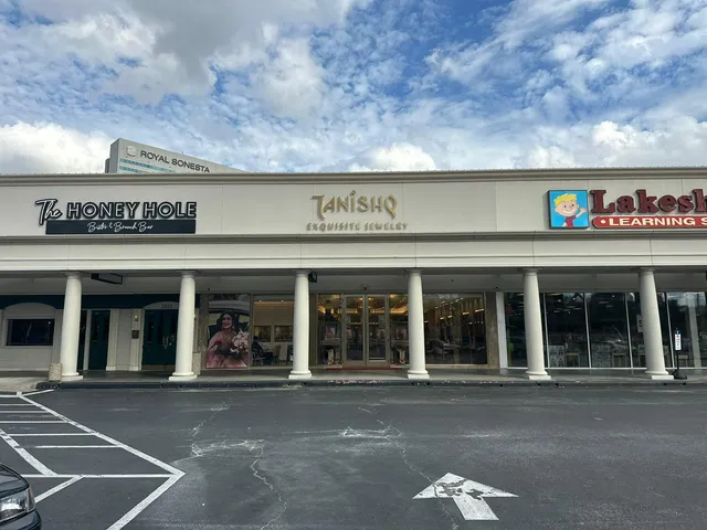 Tanishq Jewelers - Houston