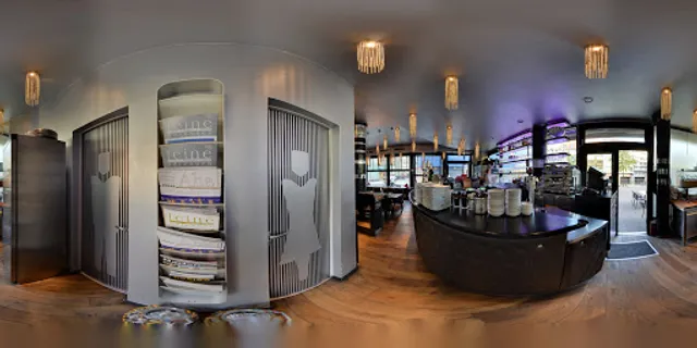 Riverside Mediterranes Restaurant