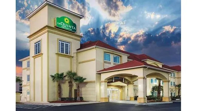 La Quinta Inn & Suites by Wyndham Kingsland/Kings Bay