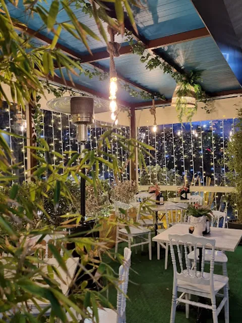 Cafè Noir Lounge Bar