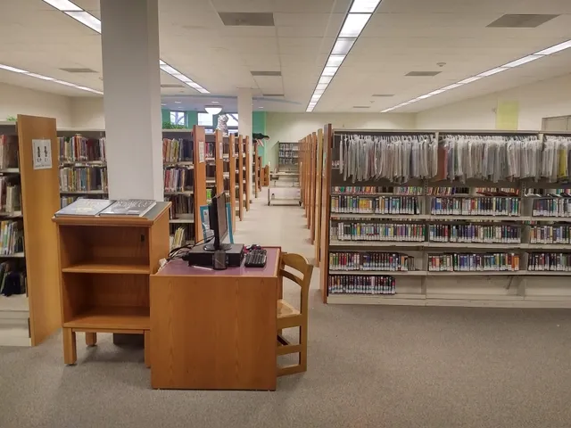 Trumbull Library: Main Branch